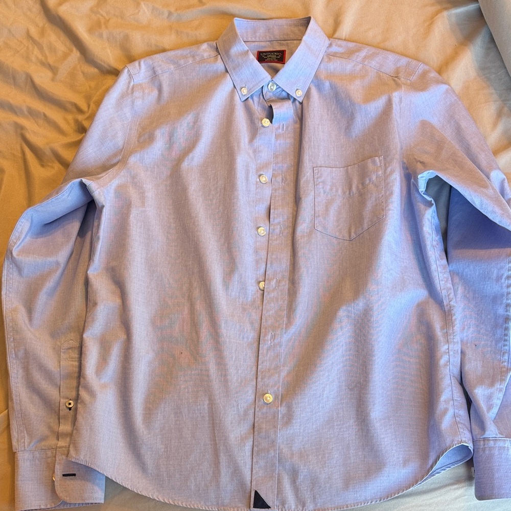 UNTUCKit Light Blue Casual Button Down Shirt
